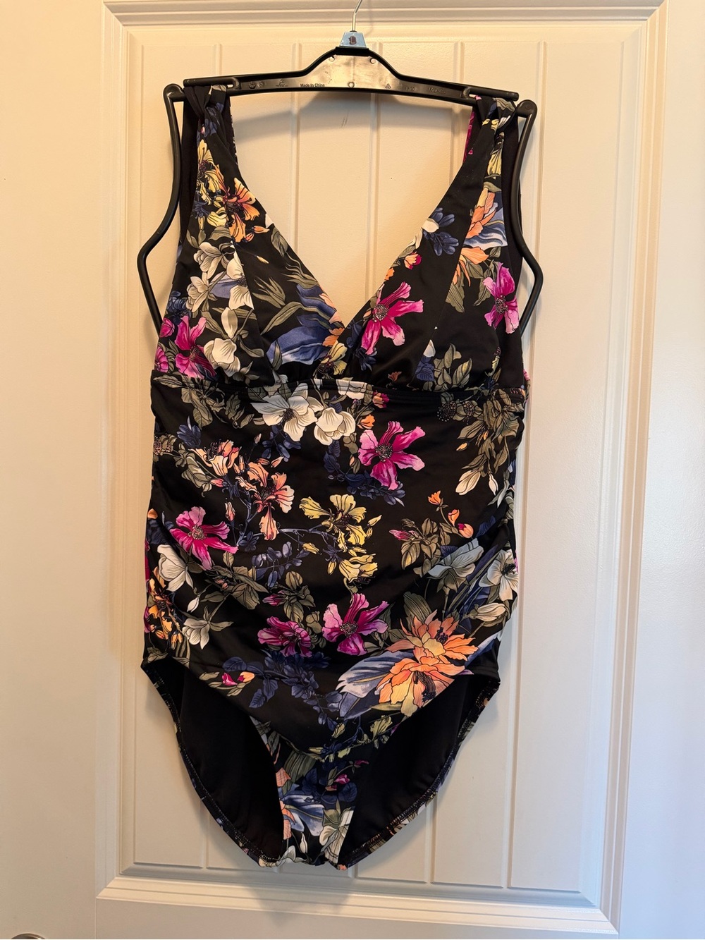 Black Floral One-Piece Swimsuit - Elegant V-Neck